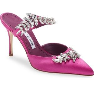 NWB Manolo Blahnik Lurum